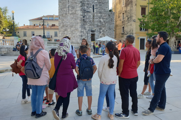 Turističko razgledavanje grada Zadra za azilante